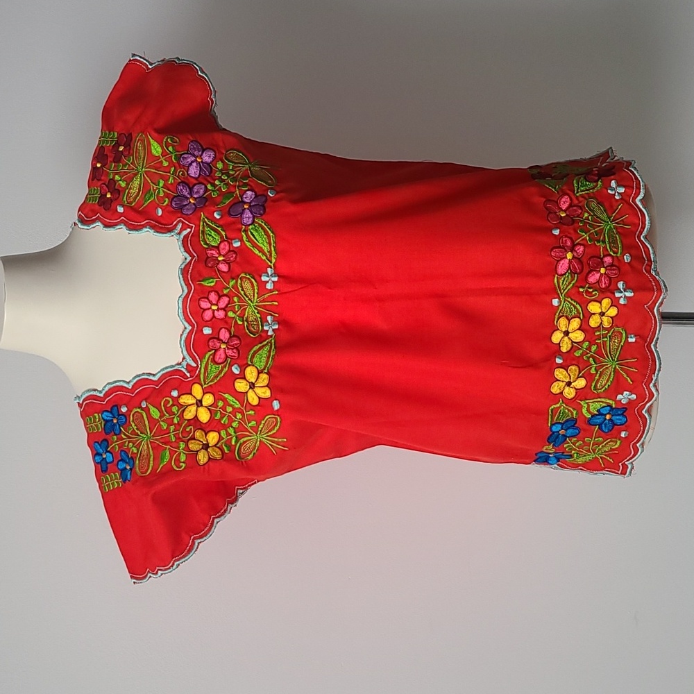 Embroidered Floral Boho Top (S/M)